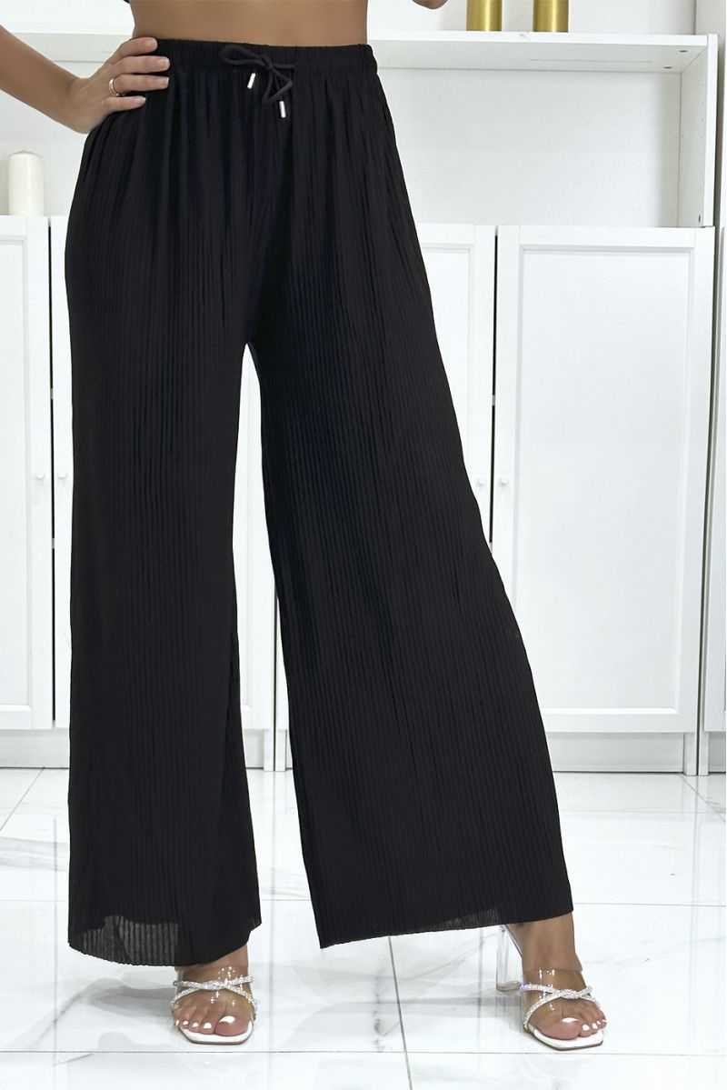 Trendy black pleated palazzo pants - 2