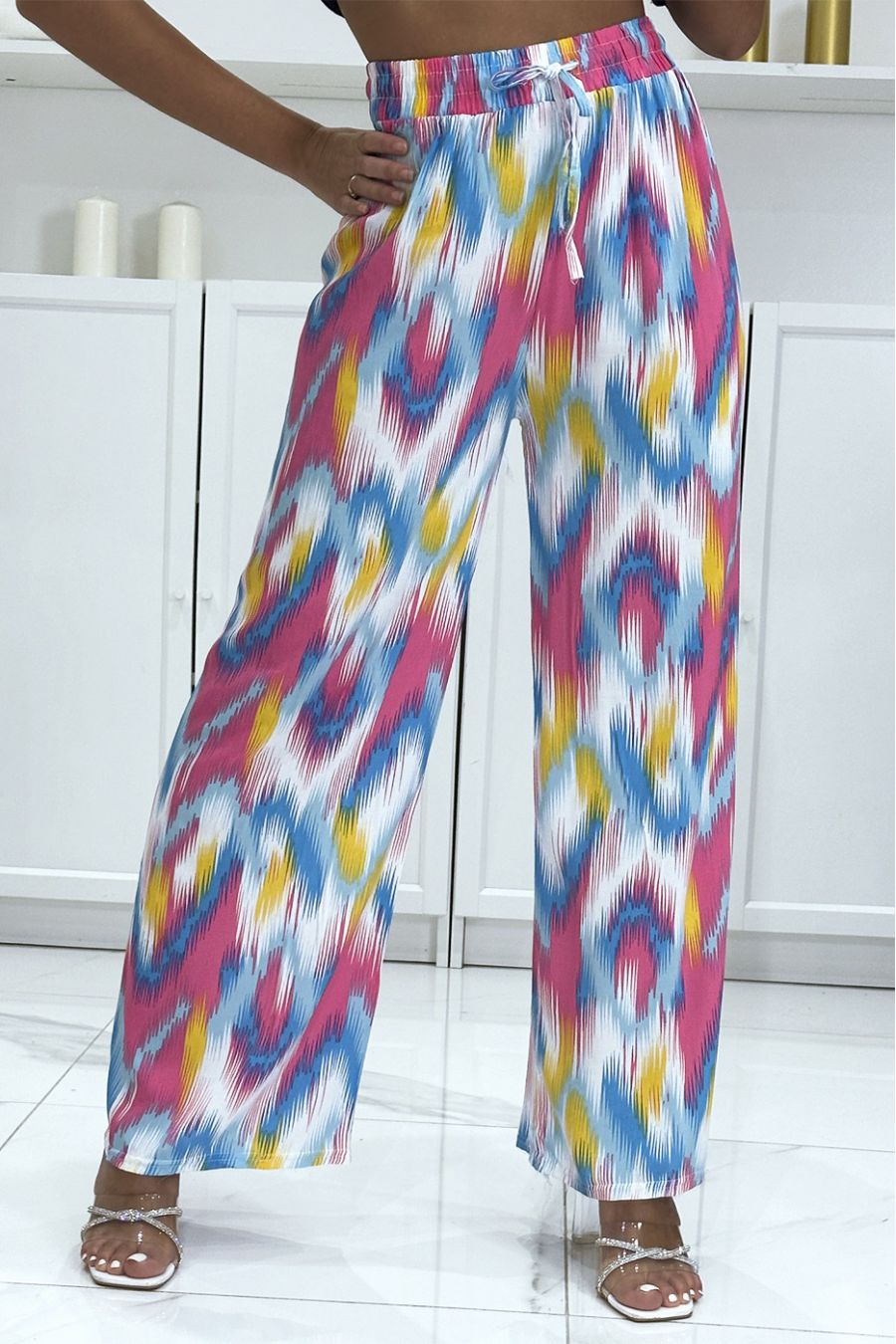 Blue and fuchsia palazzo pants with pretty colorful pattern - 2