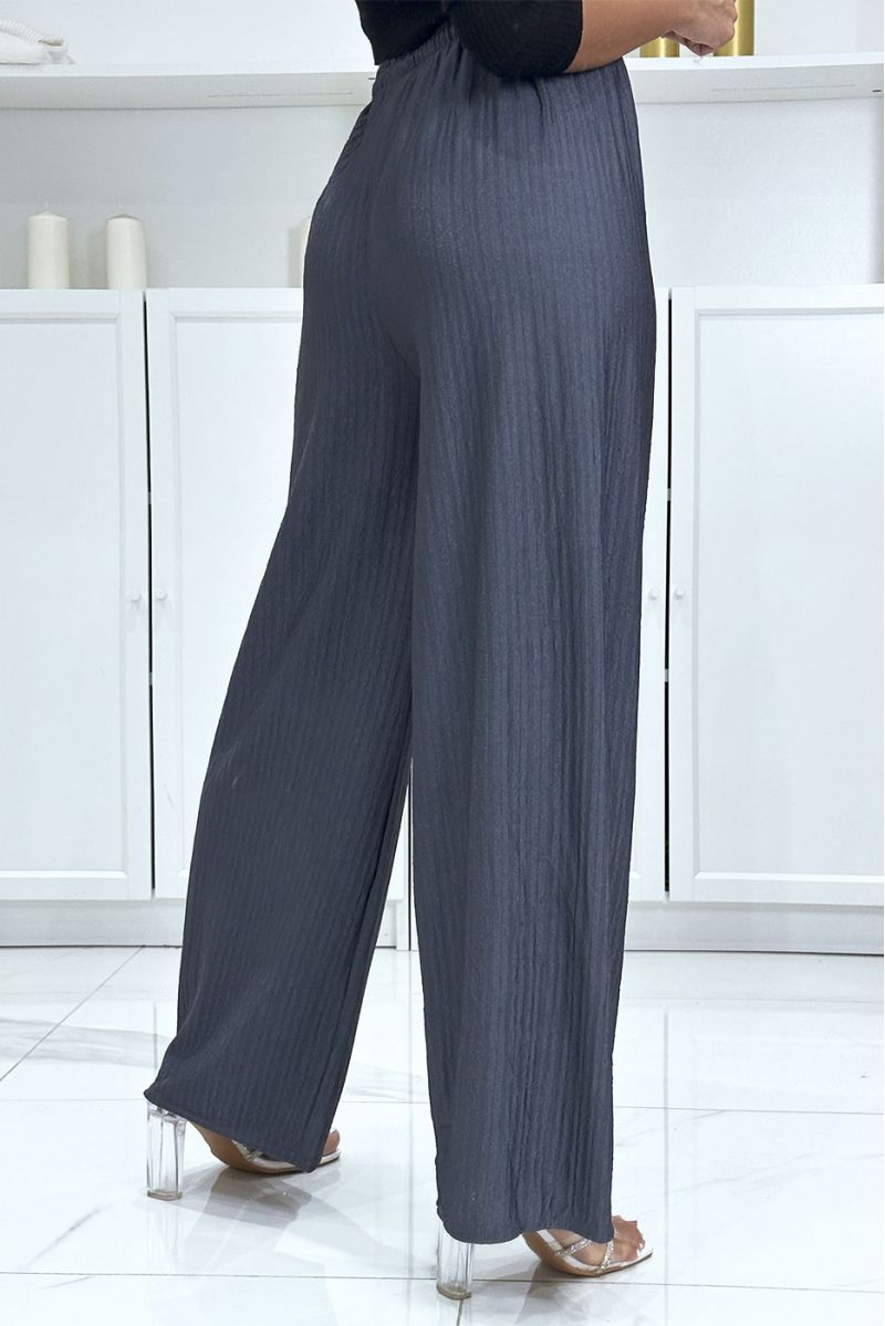 Trendy and chic navy palazzo pants - 1