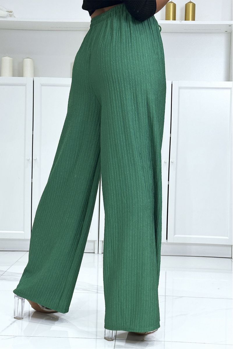 Trendy and chic green palazzo pants - 1