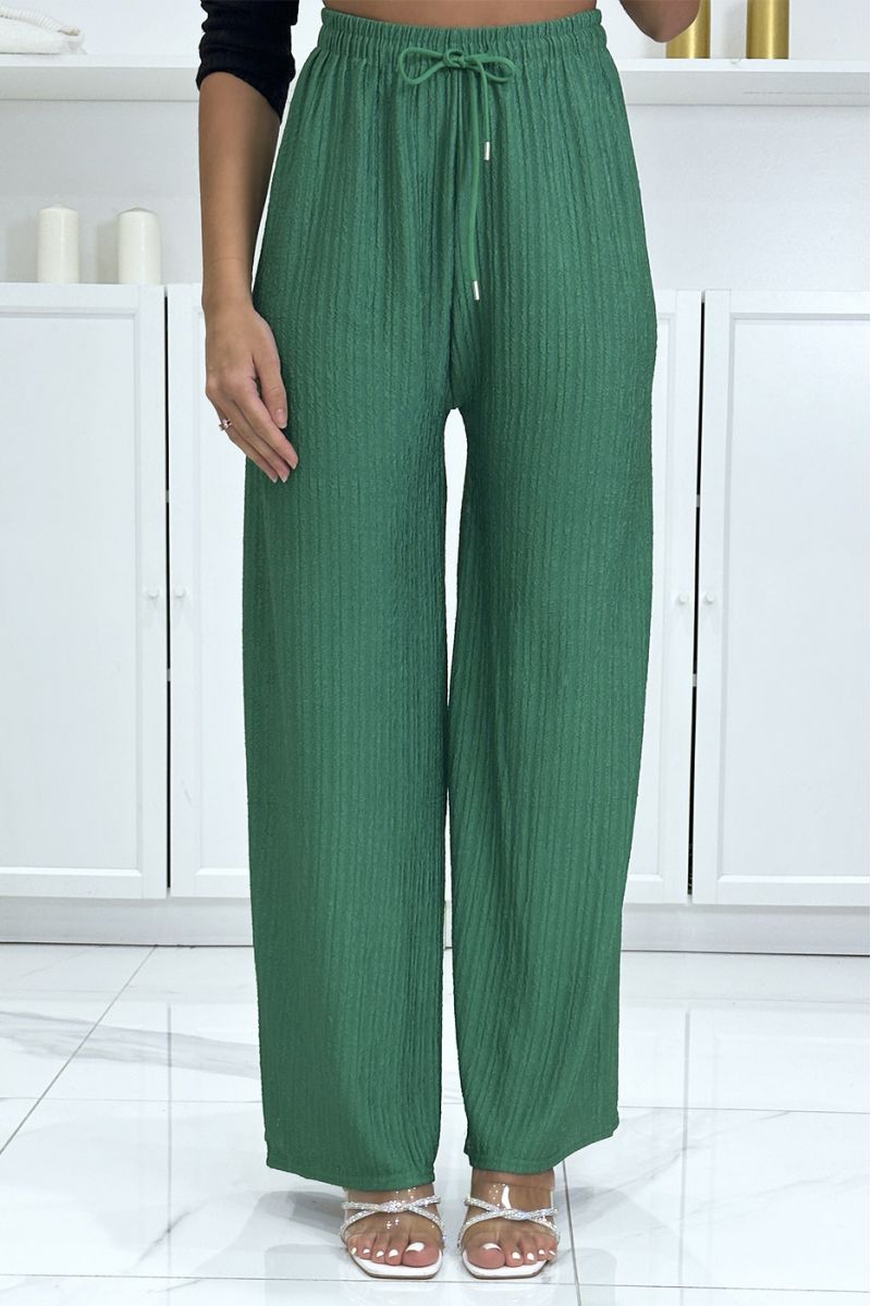 Trendy and chic green palazzo pants - 3