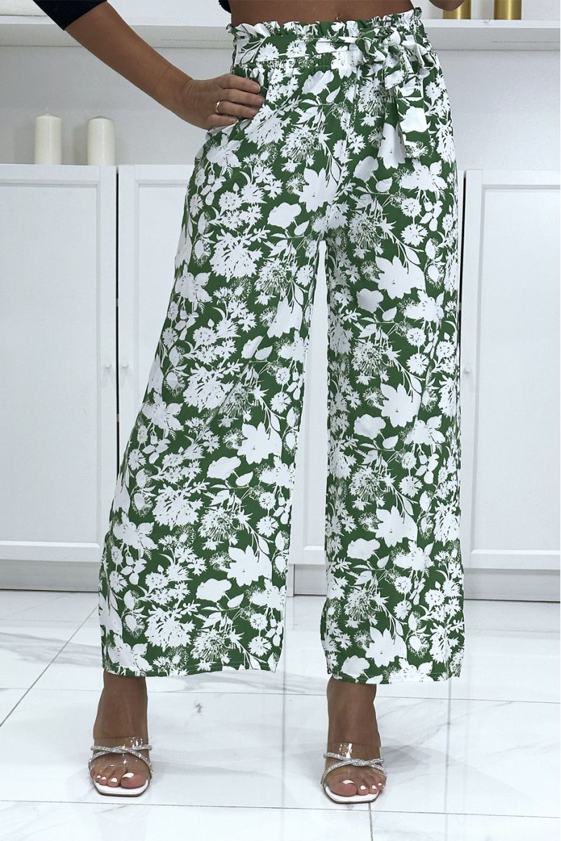 Pantalon palazzo vert et blanc motif fleuris tendance et chic - 2