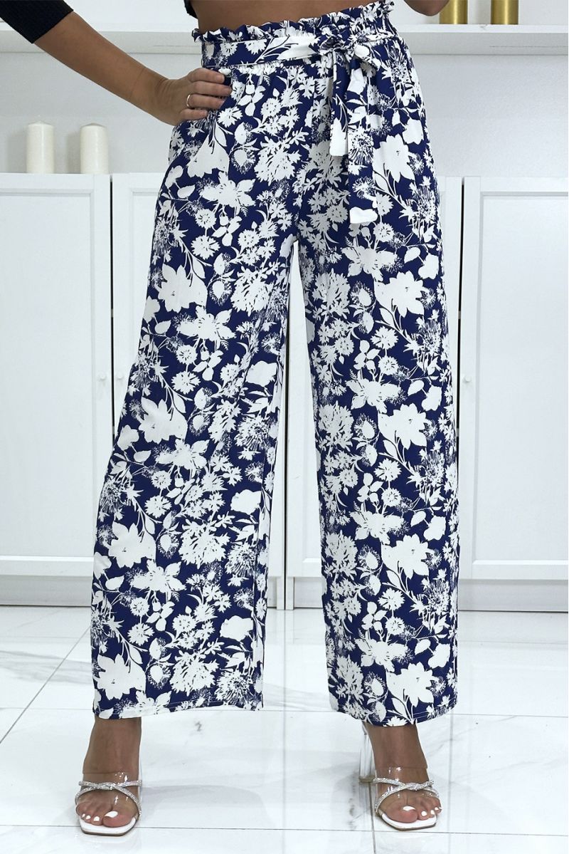 Royal and white palazzo pants with trendy and chic floral pattern - 2