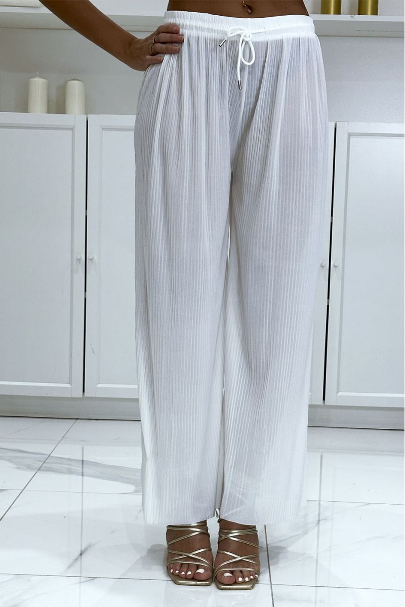 Trendy pleated white palazzo pants - 2