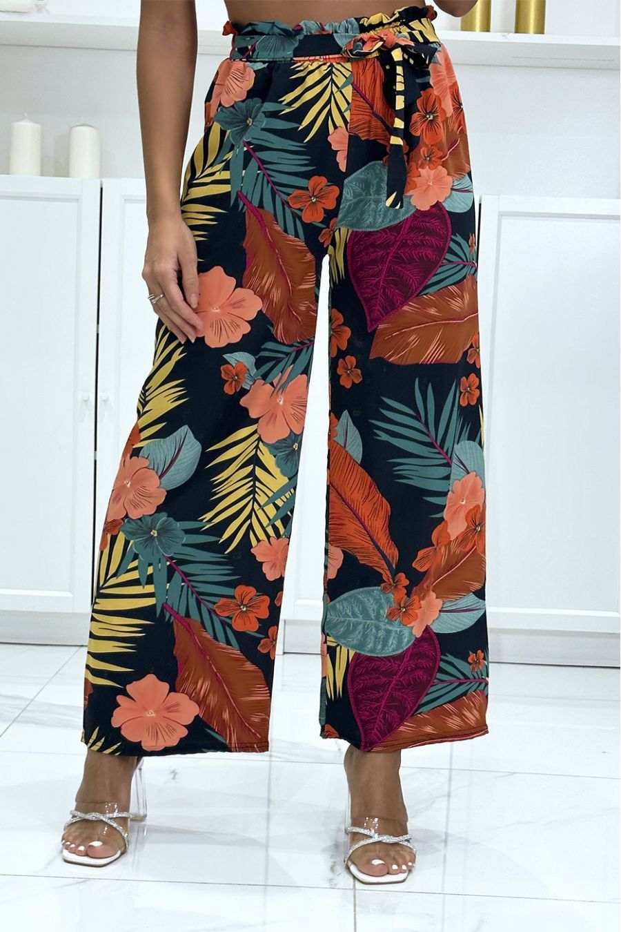 Pantalon palazzo fleuris noir motif fleure - 2