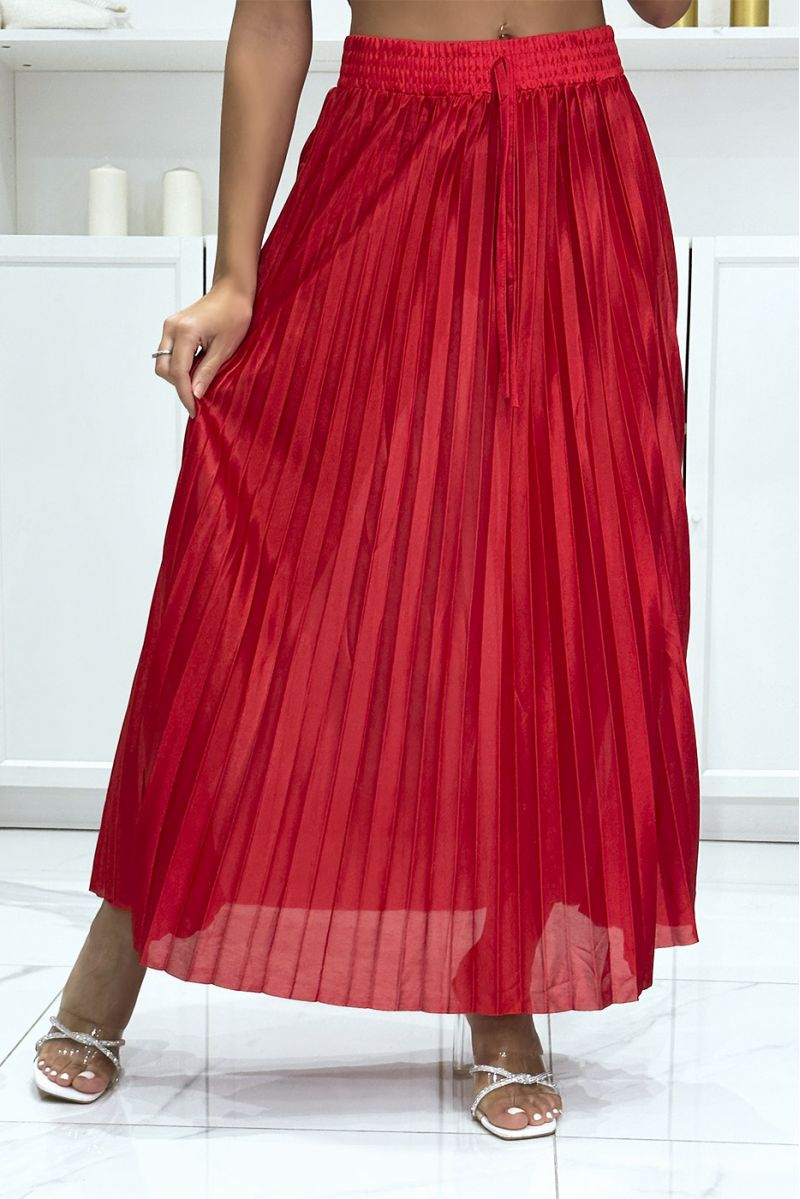 Long, very chic red satin pleated skirt - 2