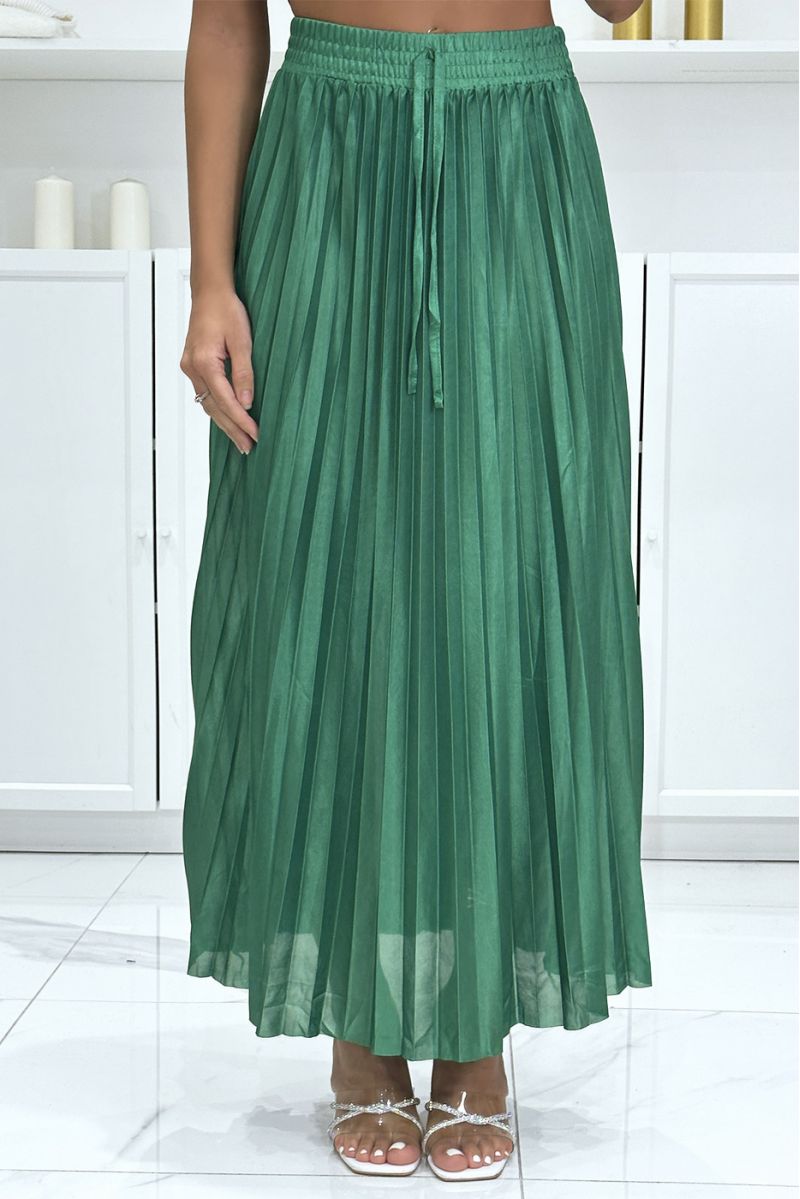 Long, very chic green satin pleated skirt - 2