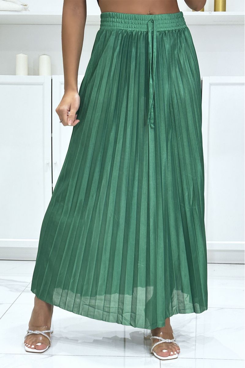 Long, very chic green satin pleated skirt - 3