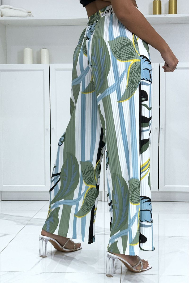 Green pleated palazzo trousers with pattern - 1