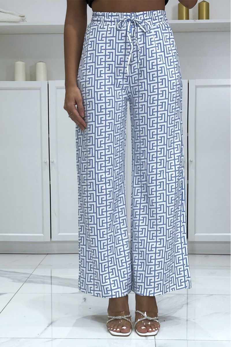 Brand-inspired blue and white pattern palazzo pants - 3