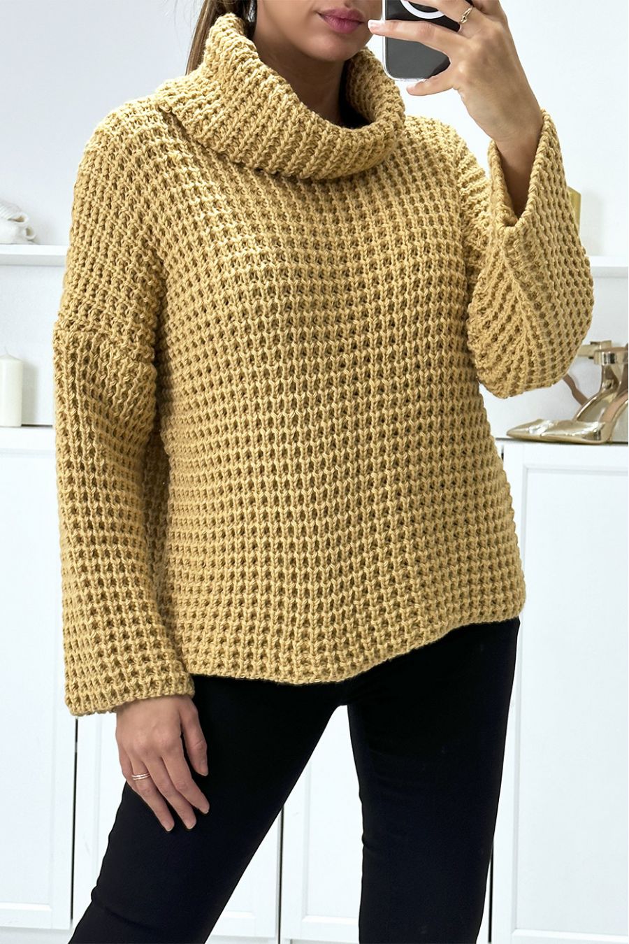 Chunky camel cheap turtleneck sweater