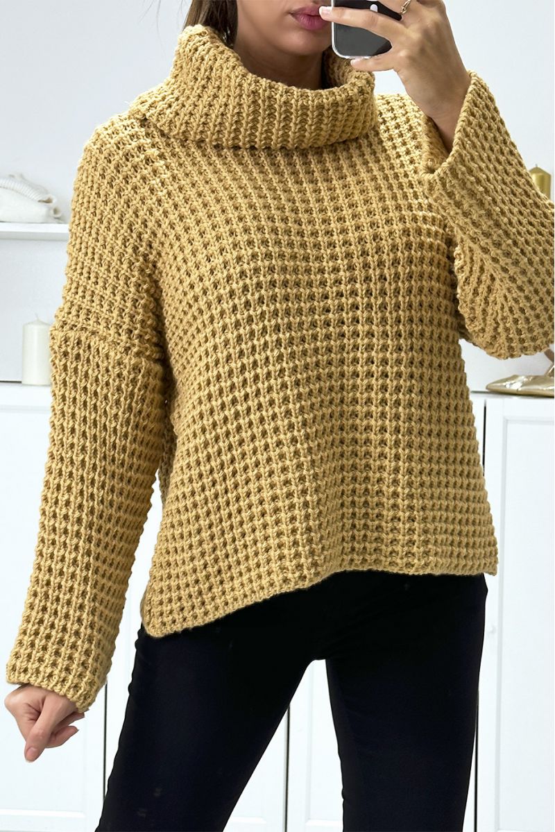 Chunky knit camel turtleneck jumper - 3