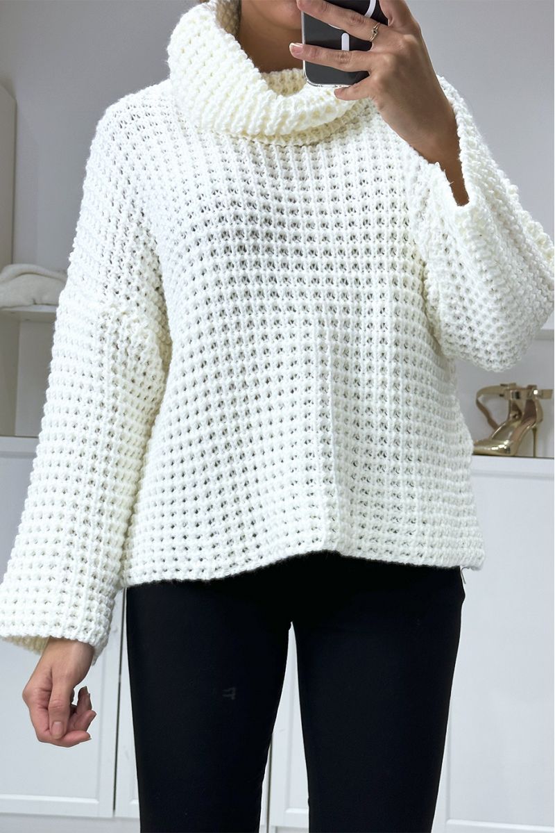 White chunky knit sweater with falling turtleneck - 2