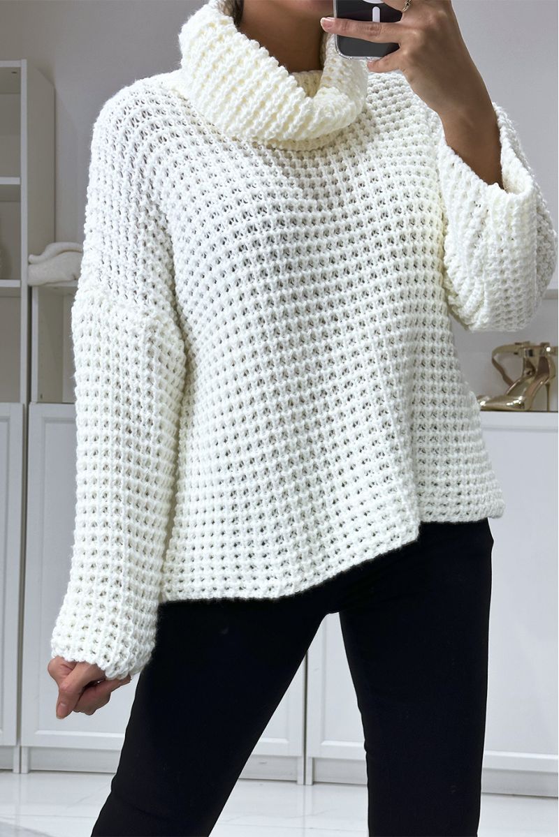 White chunky knit sweater with falling turtleneck - 3