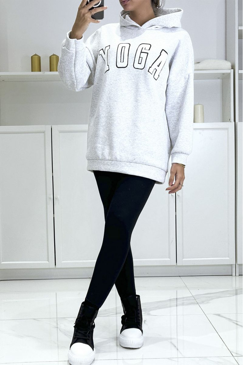 Oversized grijze hoodie van een mooie, zeer dikke kwaliteit met YOGA opschrift - 2