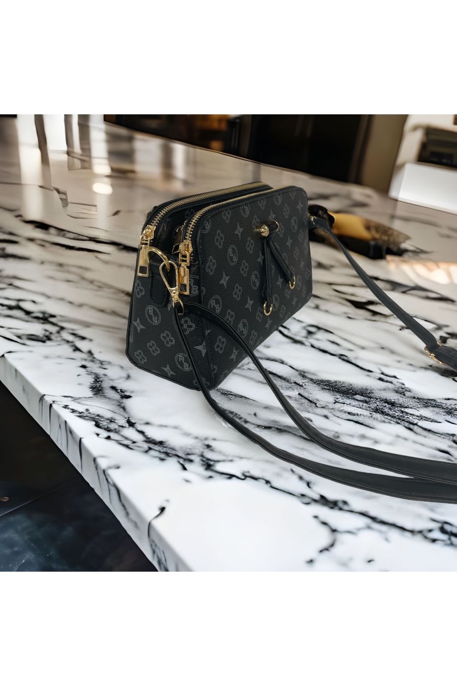 Black handbag with 3 openings - 3