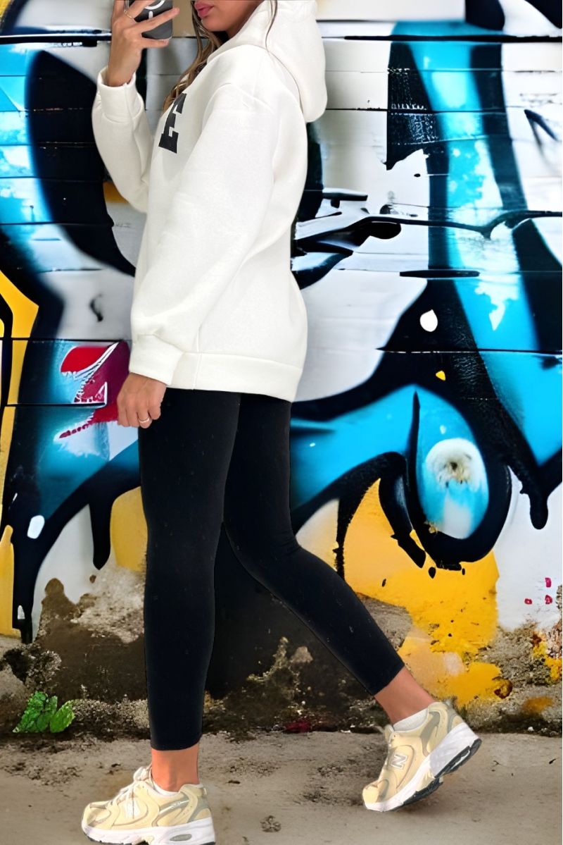 Witte en zwarte sweater en legging met LOVE-opschrift - 2