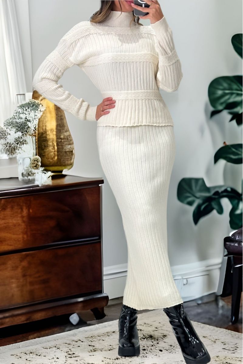 ZA-inspired beige sweater and skirt set in very soft and very stretchy knit - 3