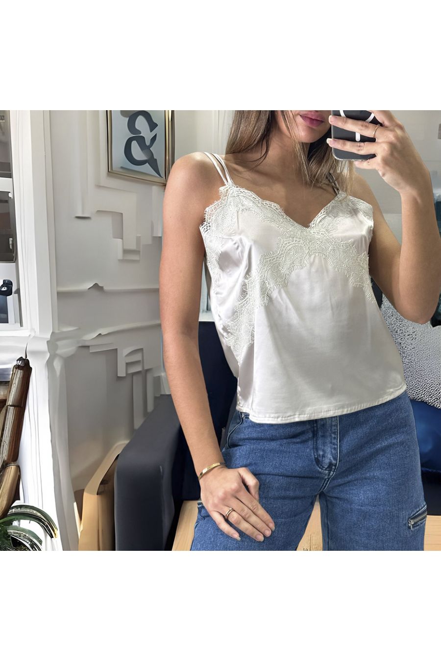 Beige satijnen tanktop met kant - 1