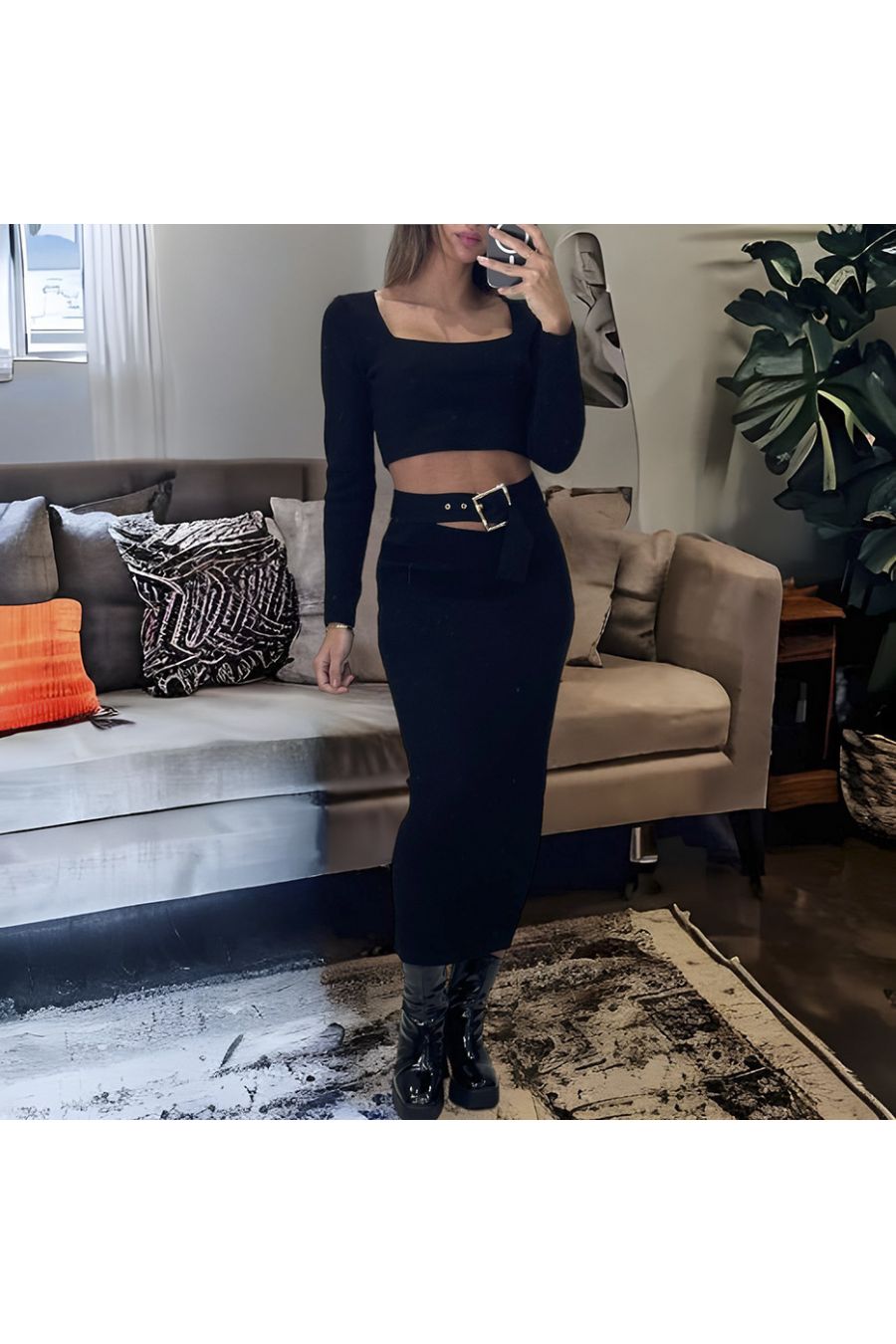 Black top and skirt set with integrated belt accessory - 3