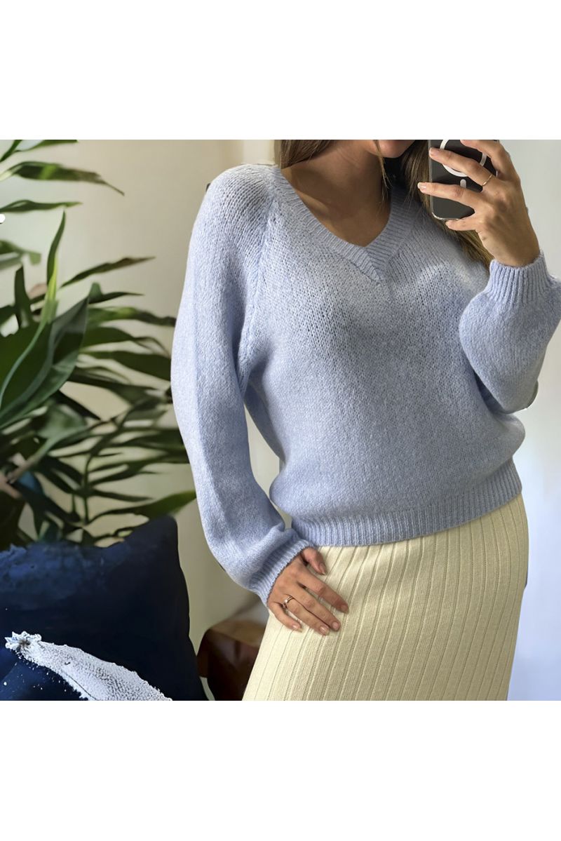 Pull bleu composé de laine et de mohair en col V - 2