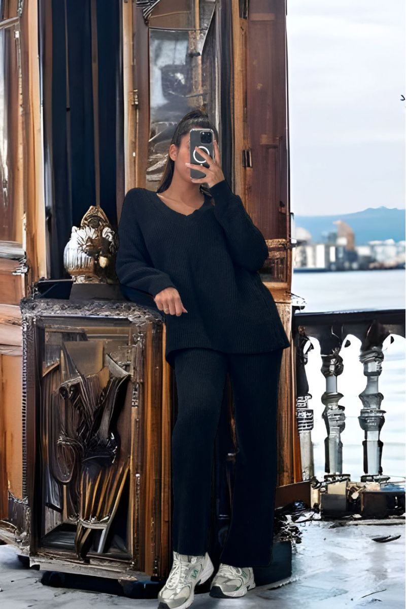 Zwarte sweater met V-hals en palazzo broek in dik stretch breisel - 3