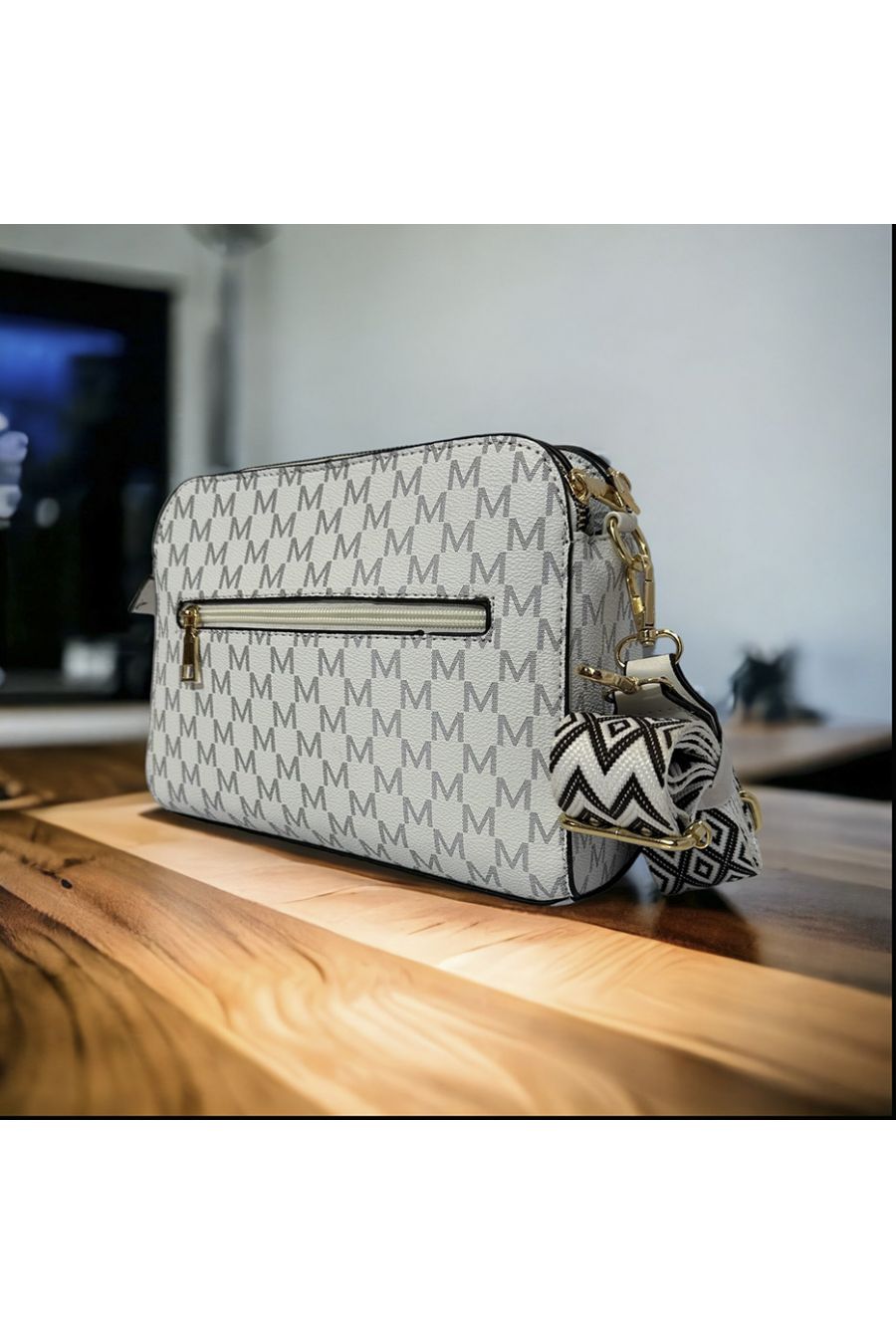 InWWi white handbag with 3 closures - 5