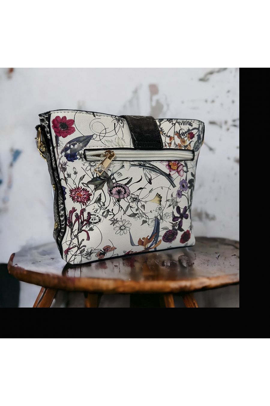 Witte en rode bloemen geïnspireerde handtas - 1