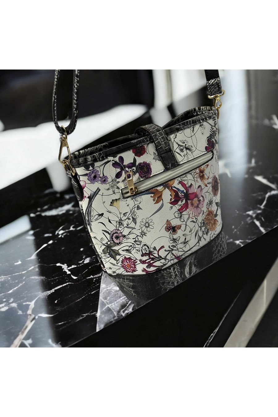 Inspirational handbag with white red floral pattern - 1