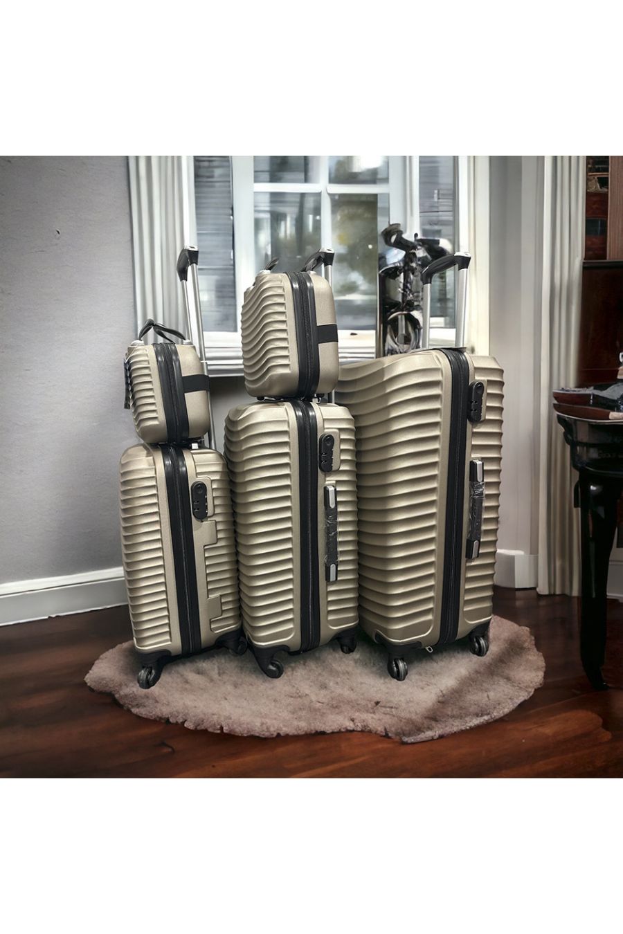 Set of 5 solid champagne suitcases, design, rigid and very classy - 1