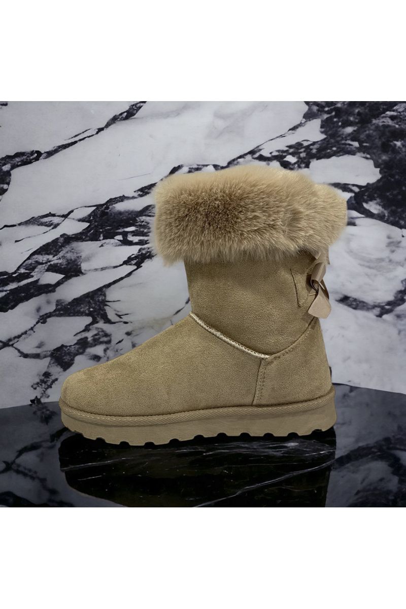 Suedette fur-lined ankle boot in beige - 3