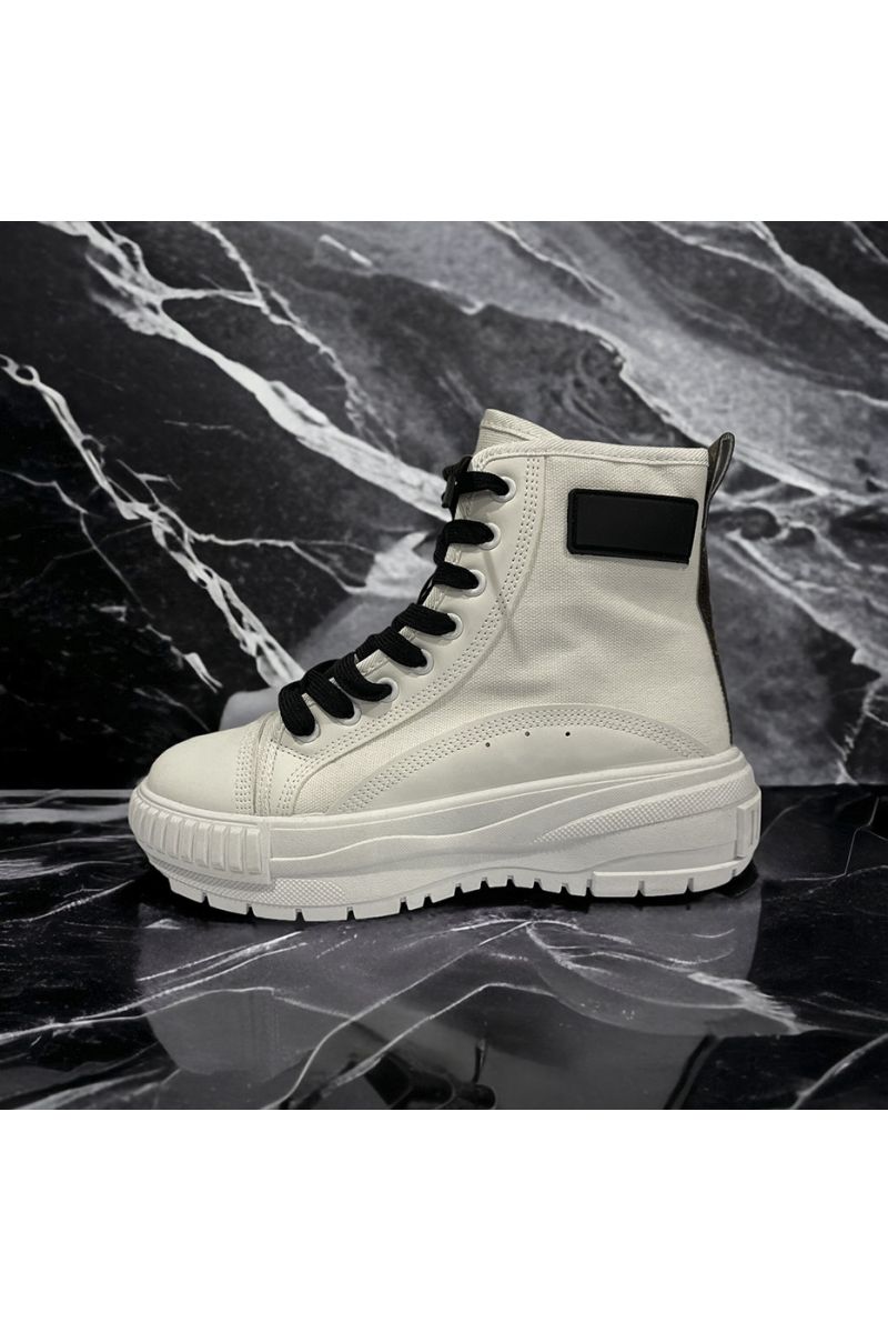 Hoge schoen van wit canvas met zwarte veters - 2