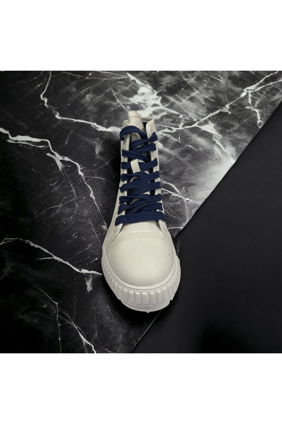 High shoe in white canvas with blue laces - 2