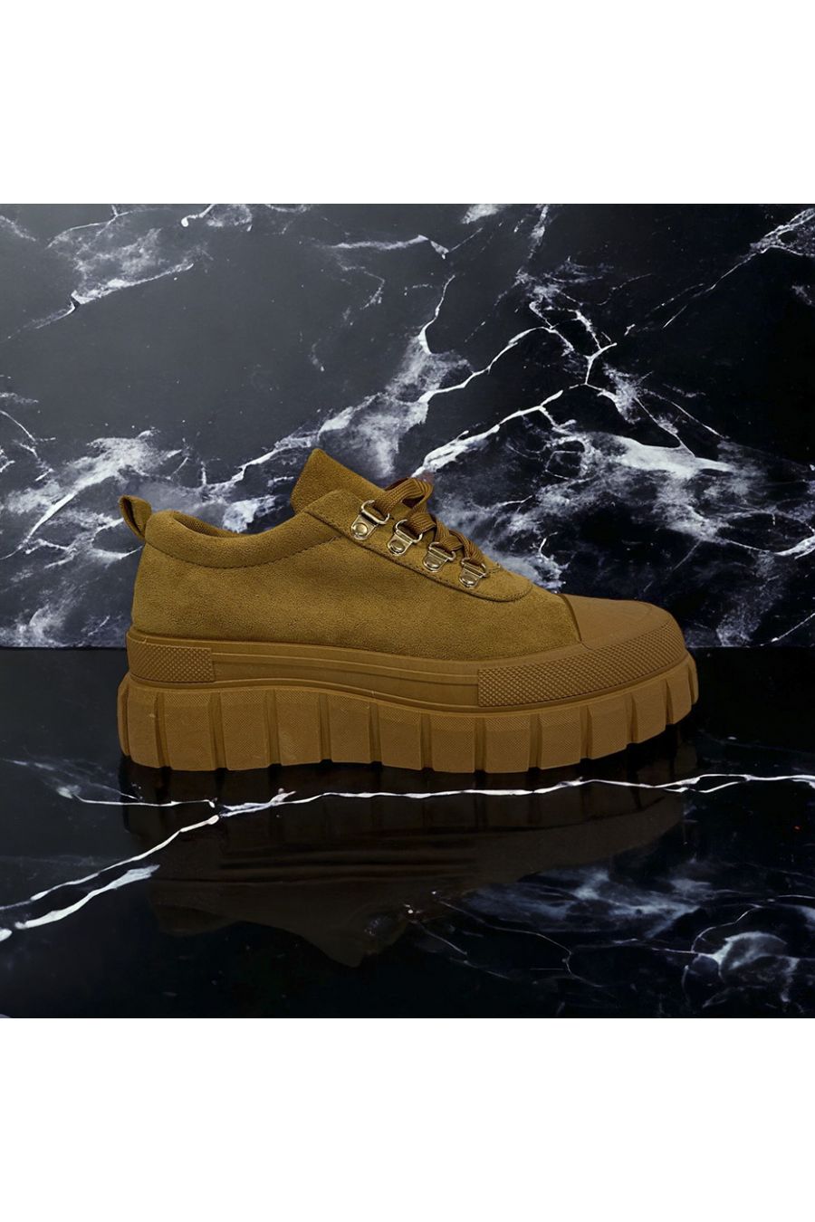 Camelkleurige schoen van geïnspireerd suède - 3