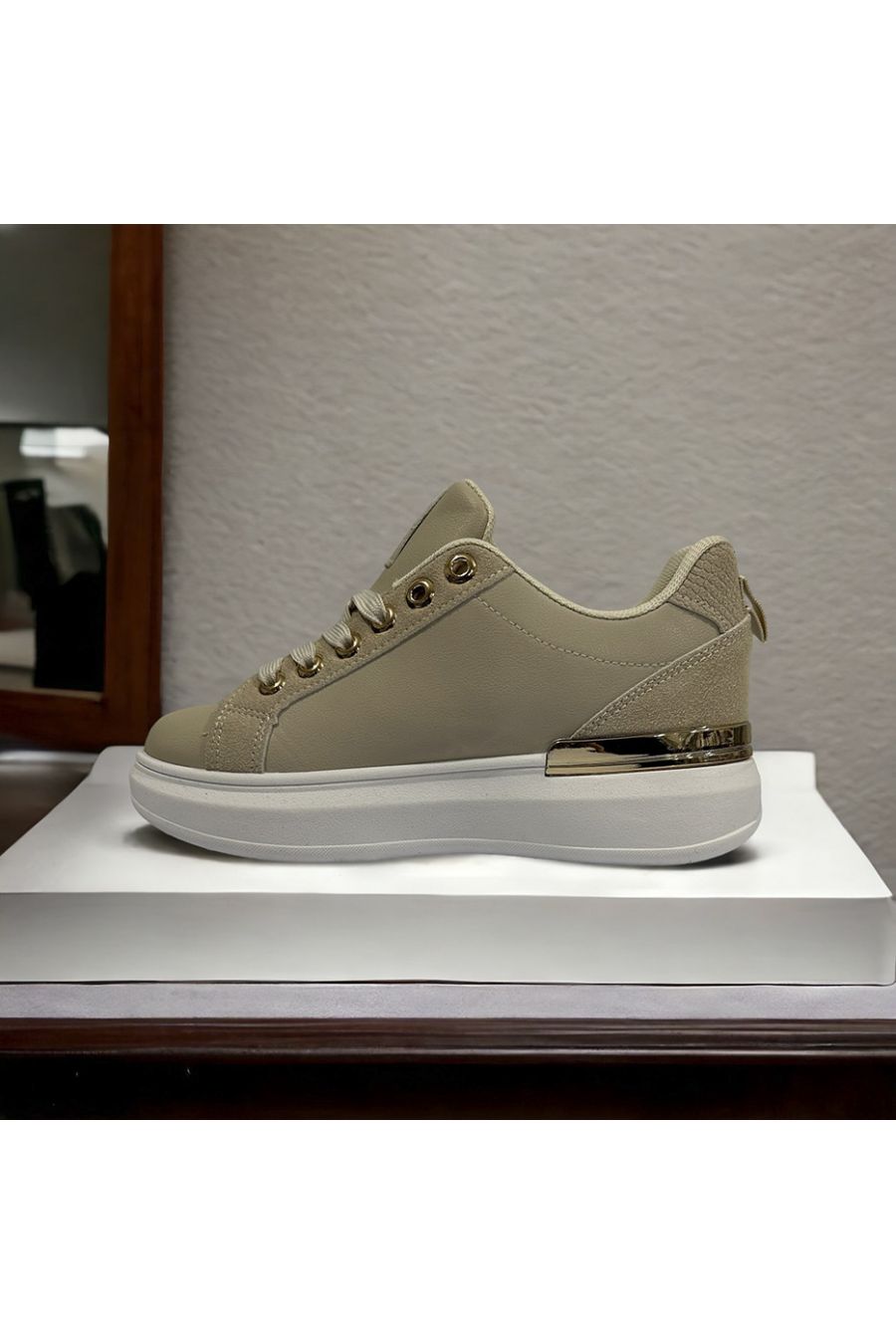 Geïnspireerde beige mand - 1