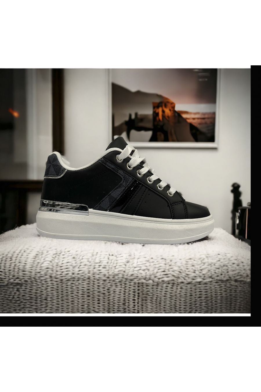 Zwarte mand met witte veters geïnspireerd - 3