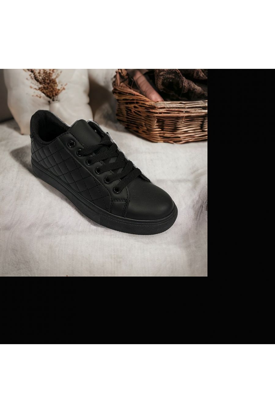 Zwarte gewatteerde mand - 2