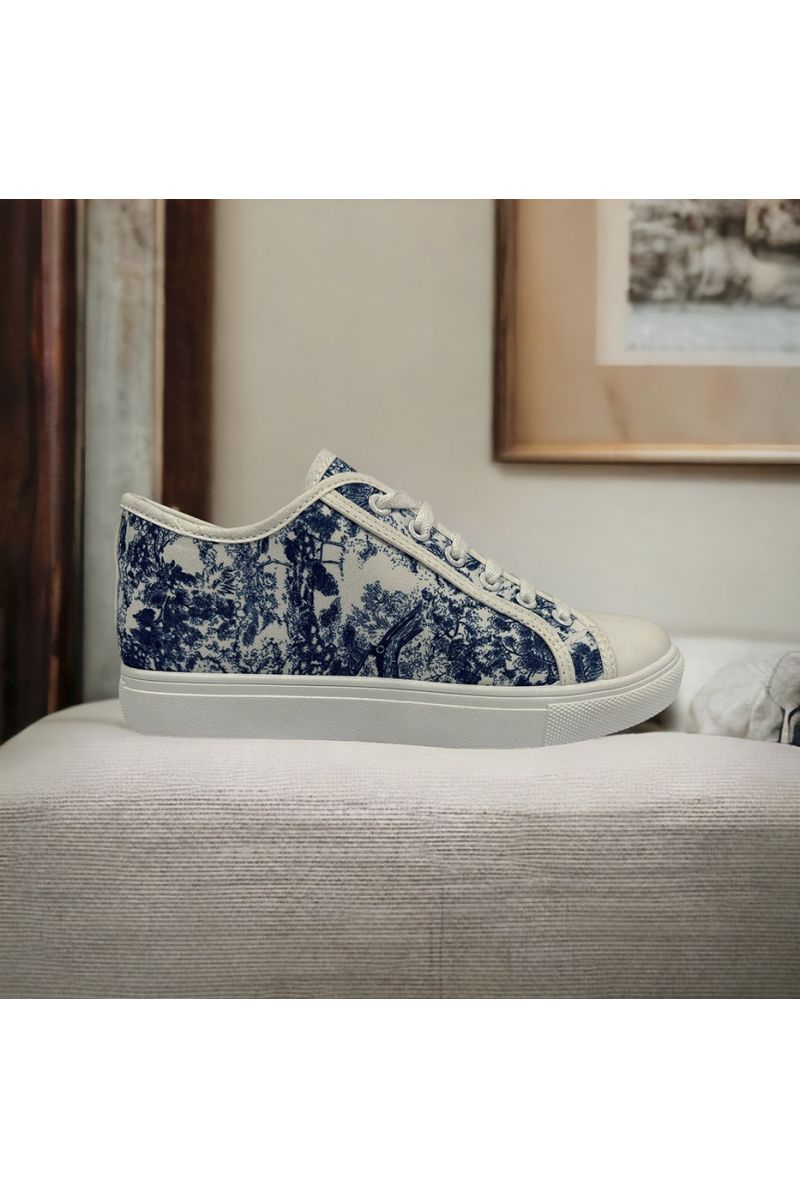 Blue basket with inspired pattern - 3