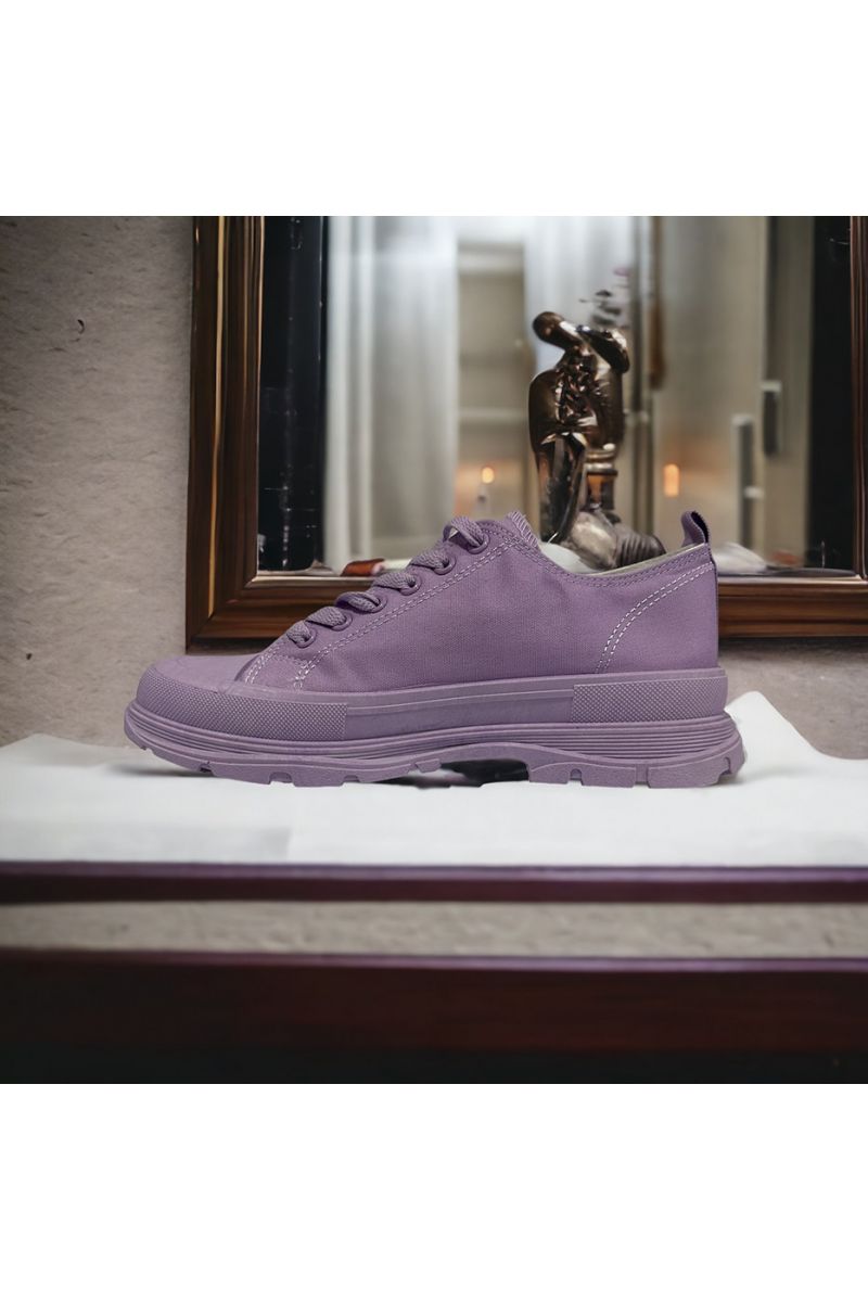 Chaussure en toile violette  - 1