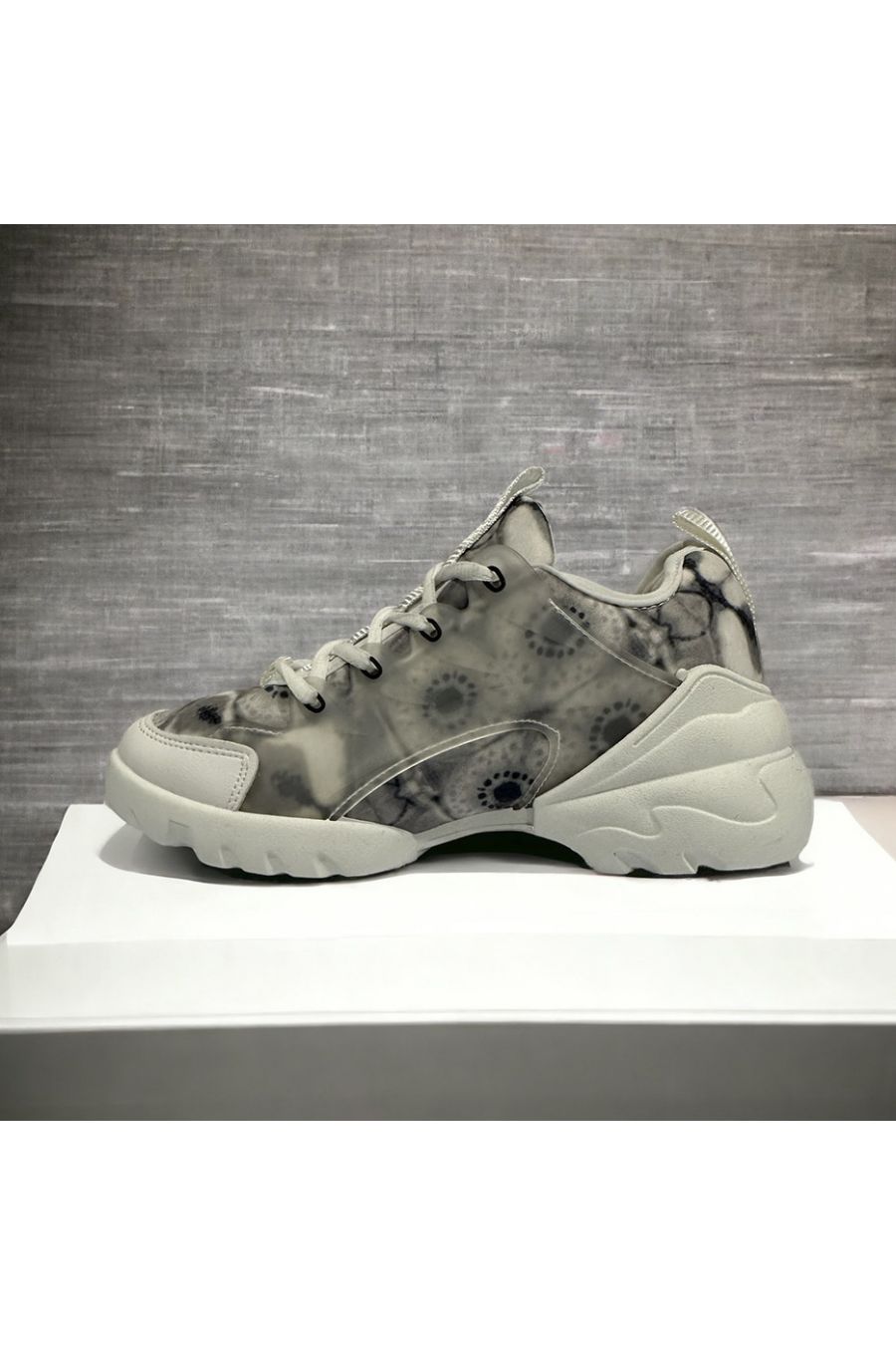 Inspirerende sneaker met zwart-wit patroon - 3