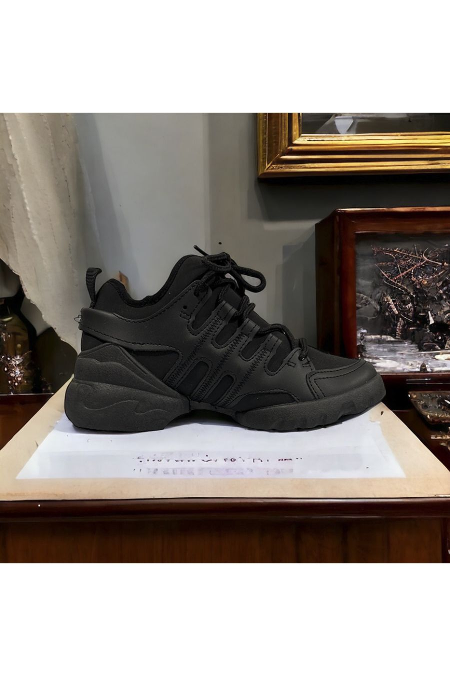 Zwart geïnspireerde sneaker - 2