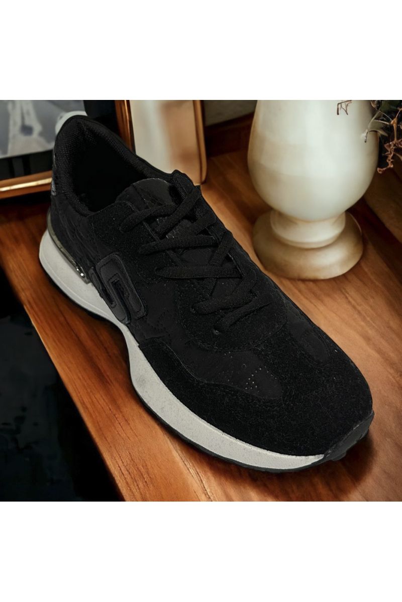 Black inspired sneakers with S writing - 3