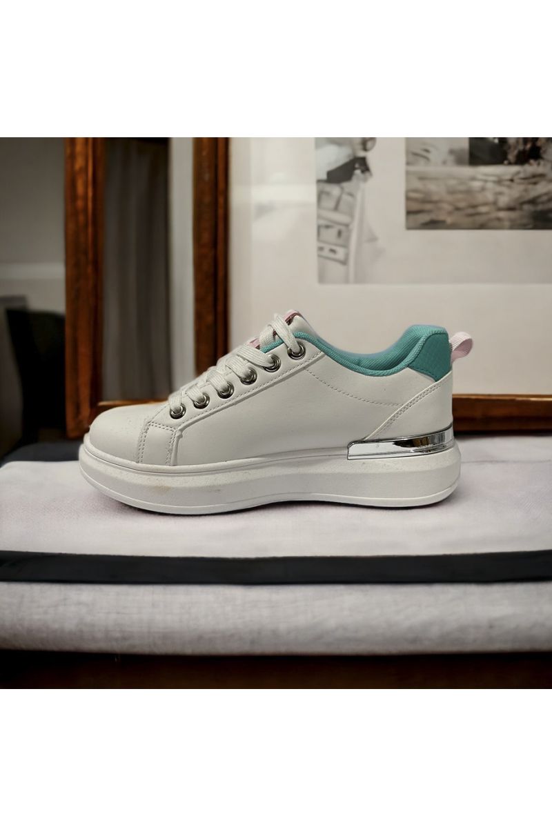 White inspired sneaker - 1