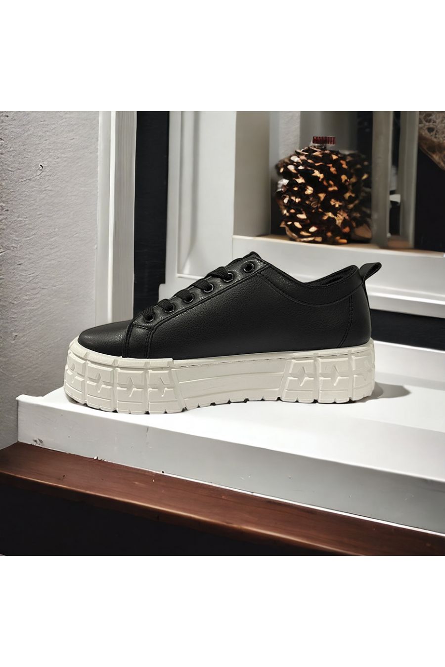 Inspired black trainer with chunky sole - 1