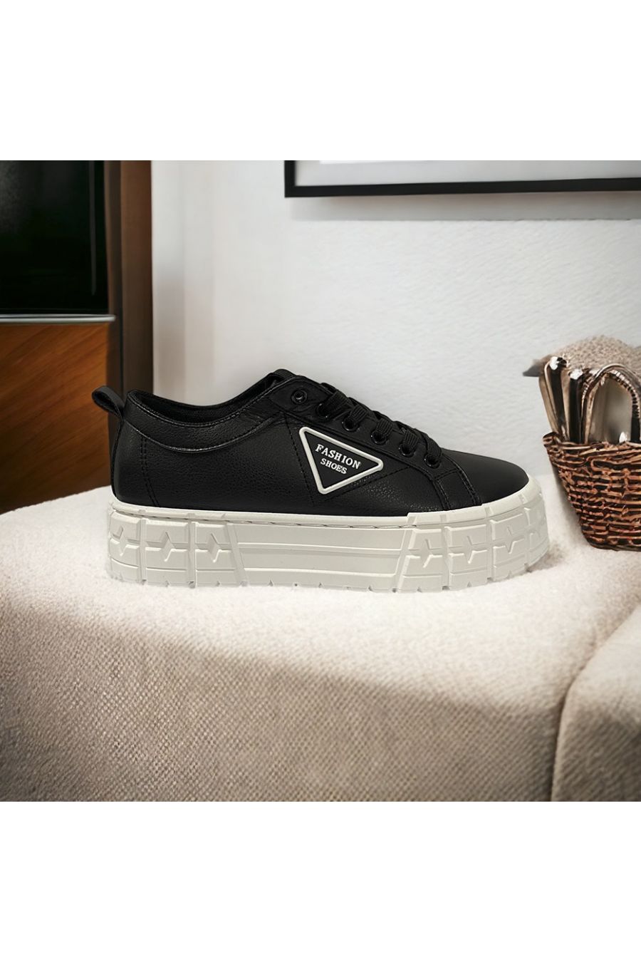 Geïnspireerde zwarte sneaker met dikke zool - 3