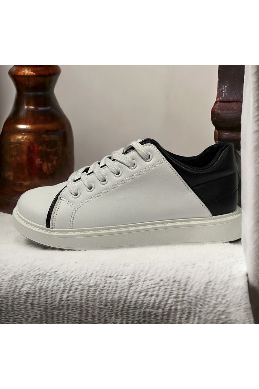 Basket inspi blanc et noir  - 2