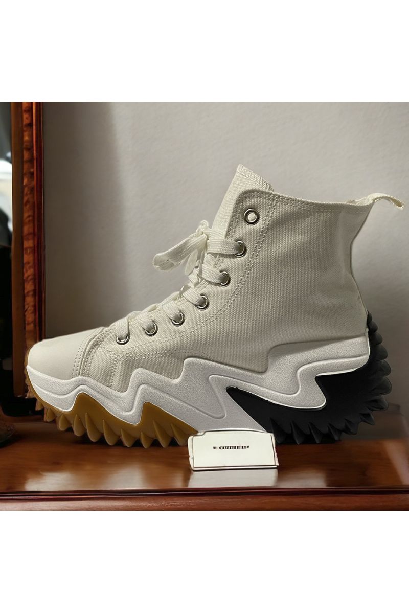 Witte geïnspireerde hoge sneaker - 2