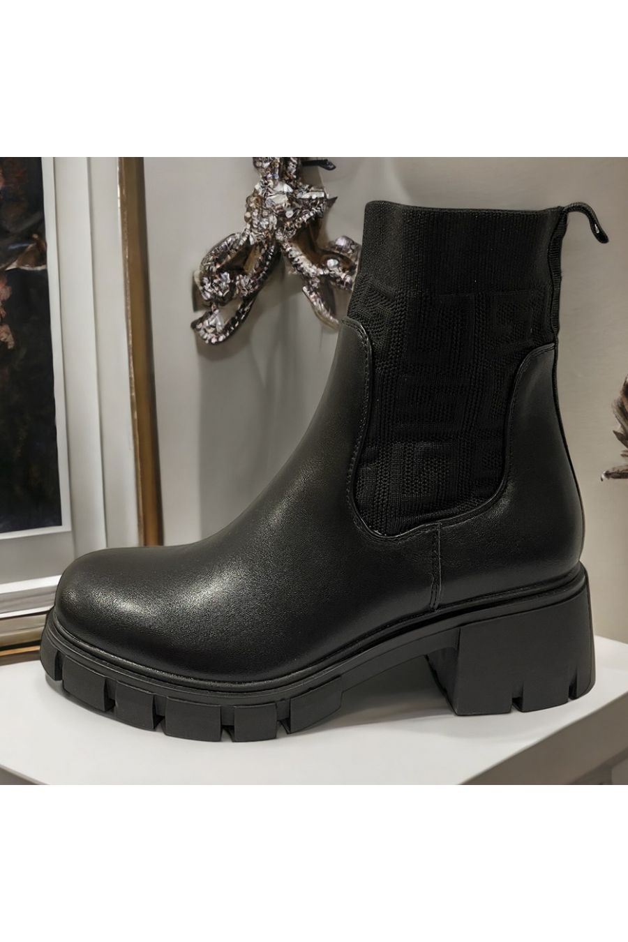 Inspired black ankle boot - 2