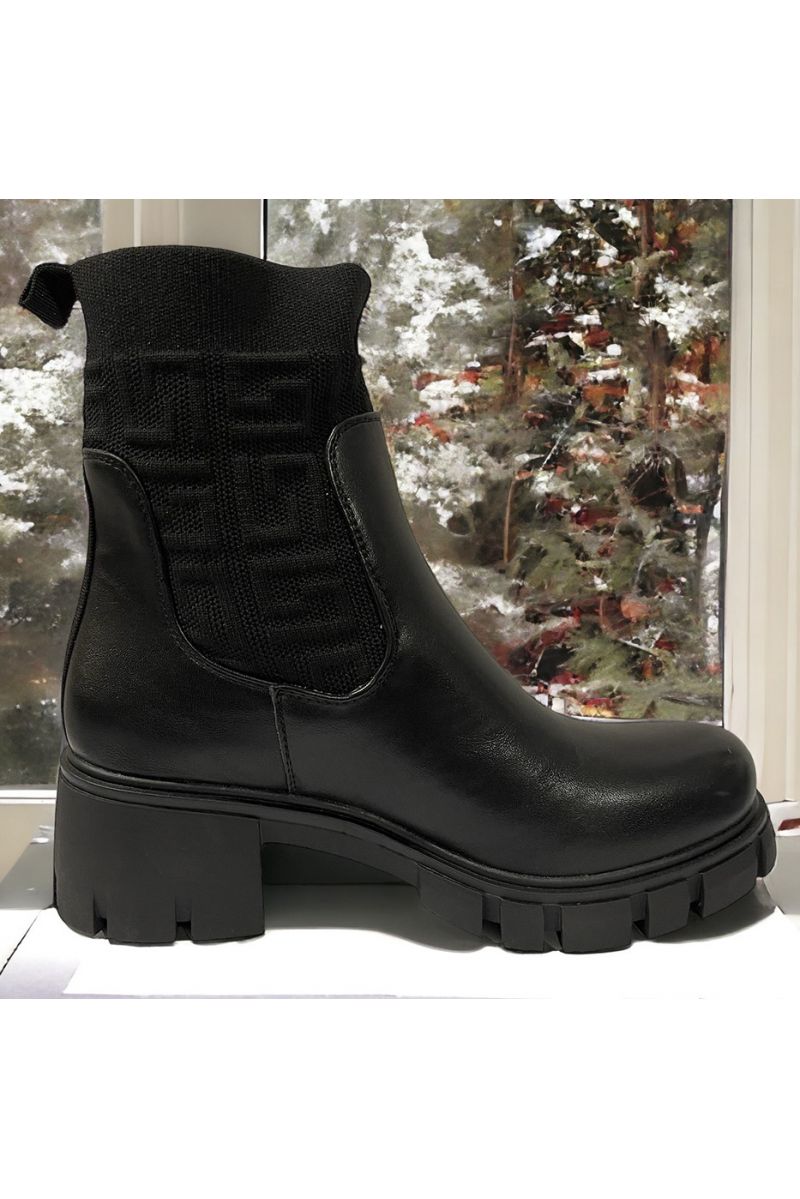 Inspired black ankle boot - 3