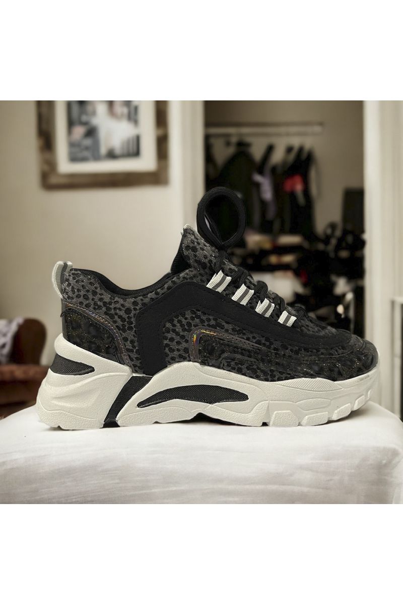 Black sneakers with leopard pattern - 3